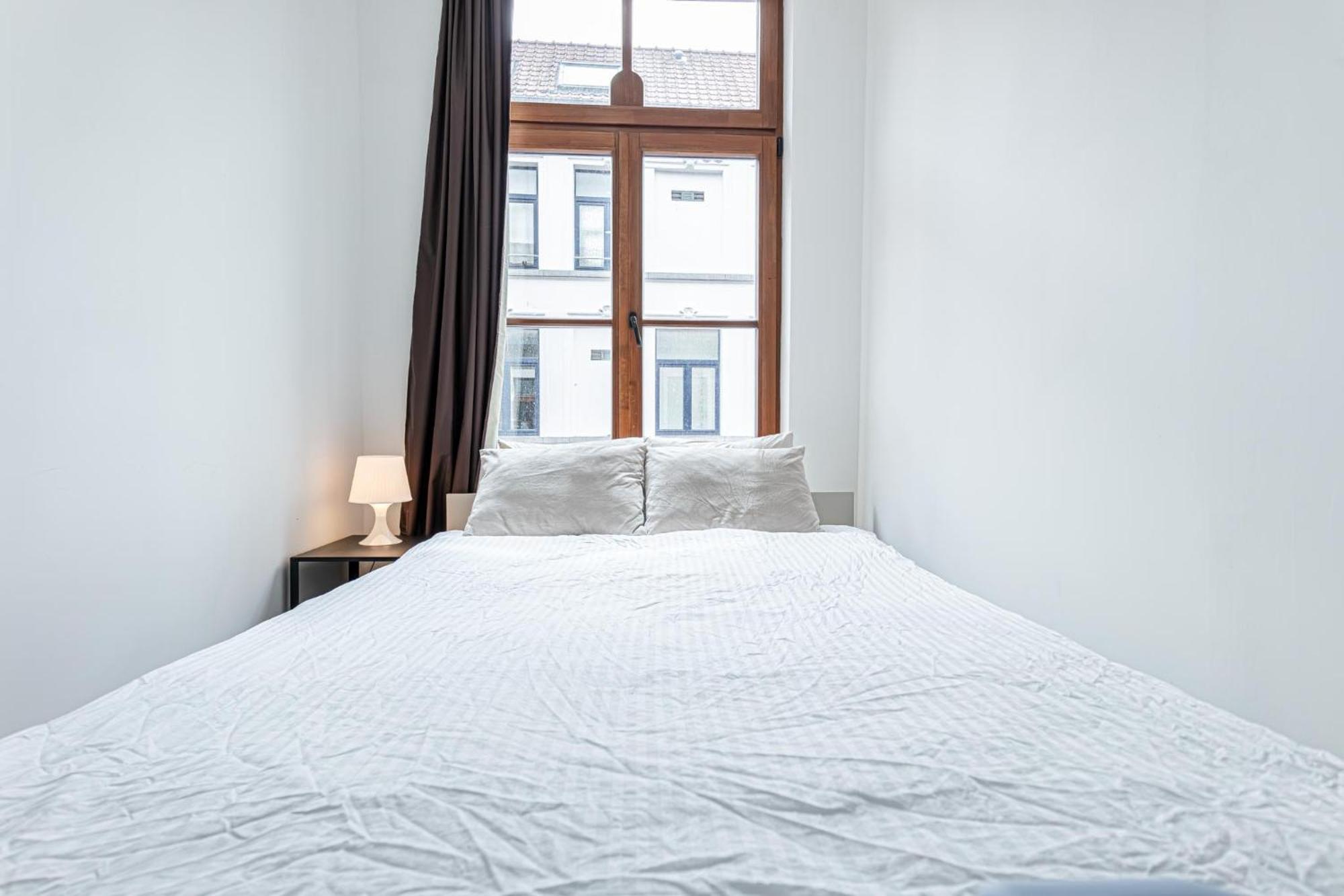 Appartement Elegant 3br & 1lr Waterfront Retreat In Gent