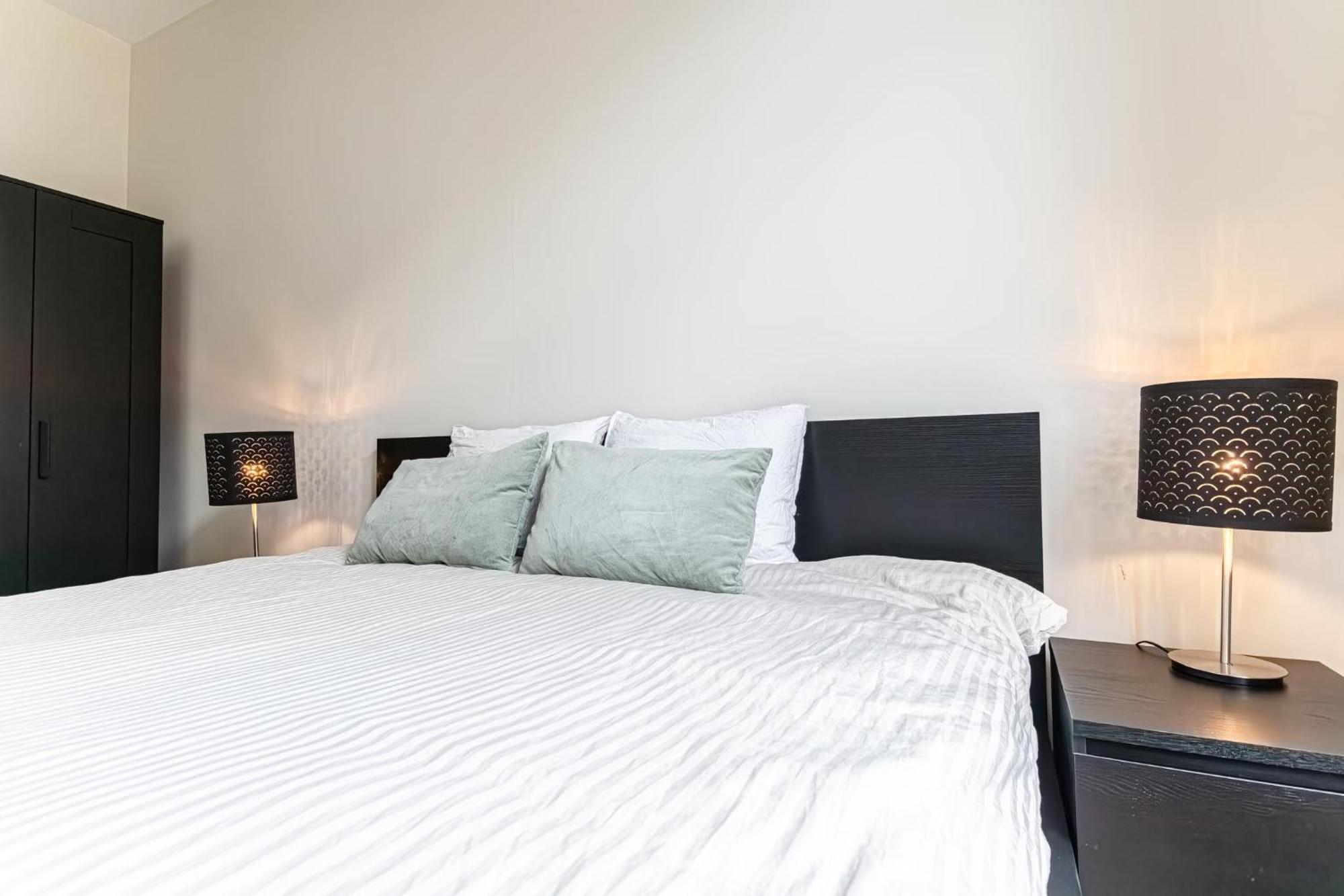 Elegant 3br & 1lr Waterfront Retreat In Appartement Gent